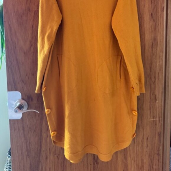 Baggy Dress with pockets and decorative buttons - Picture 2 of 2